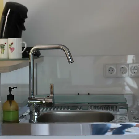 Auszeit Naehe Airport Apartment Rosrath